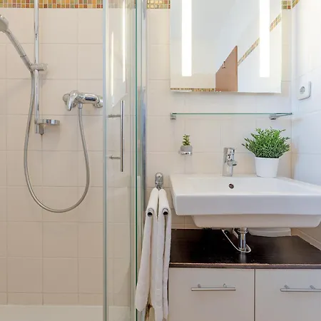 Strandburg Schaumkroenchen * Scharbeutz