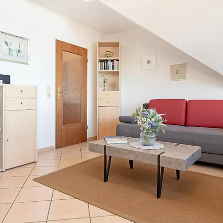 Strandburg Schaumkroenchen *