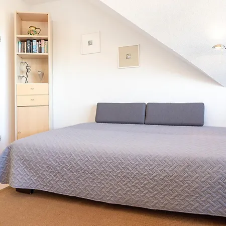 Strandburg Schaumkroenchen