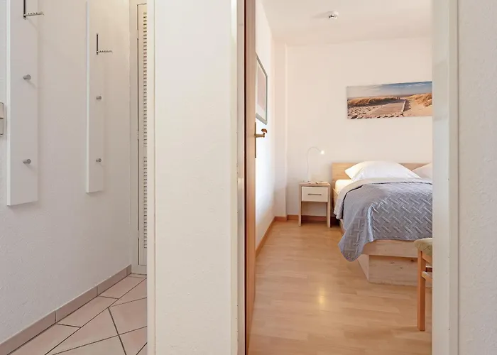 Strandburg Schaumkroenchen Scharbeutz